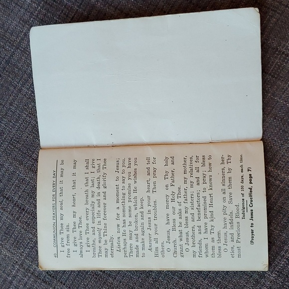 Vintage Communion Prayers for every day from 1947 - Picture 6 of 8